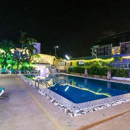 Natural Beach Hotel Паттайя Экстерьер фото