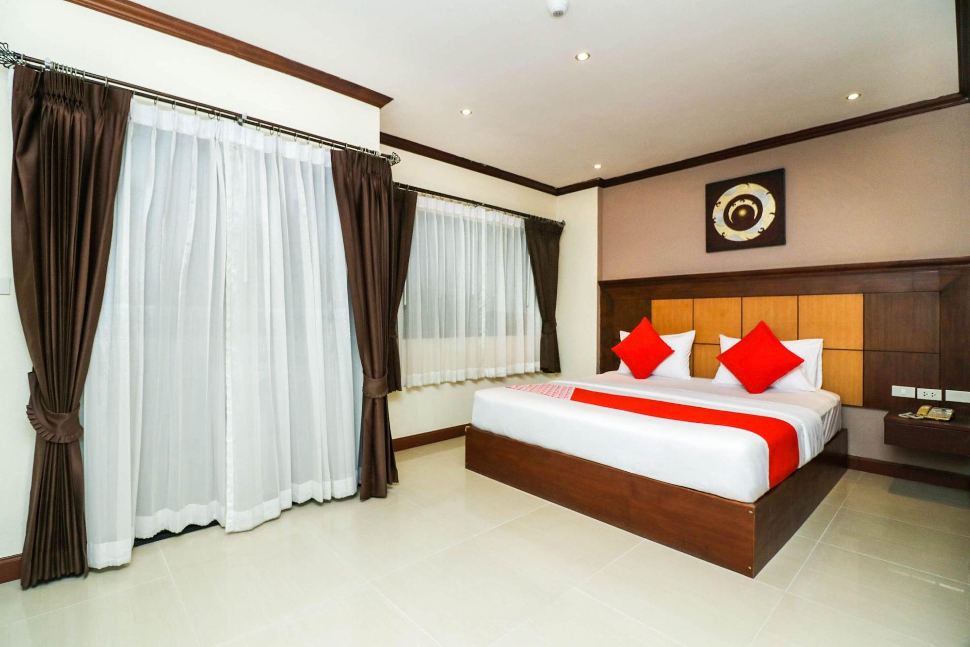 Natural Beach Hotel Паттайя Экстерьер фото