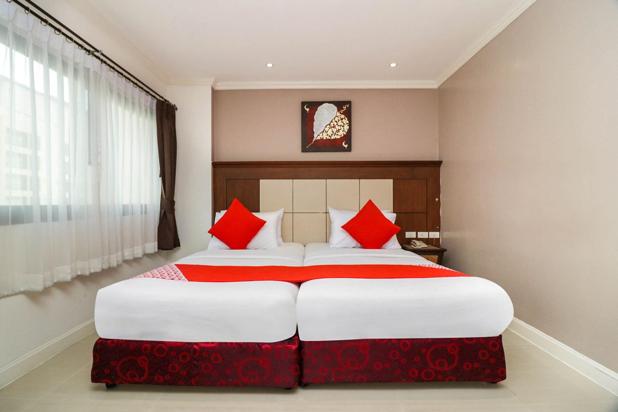 Natural Beach Hotel Паттайя Экстерьер фото