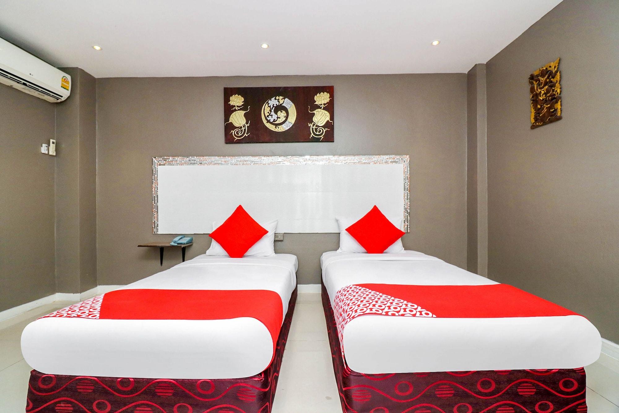 Natural Beach Hotel Паттайя Экстерьер фото